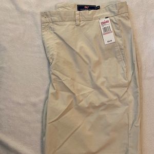 Vineyard Vines Shorts 42